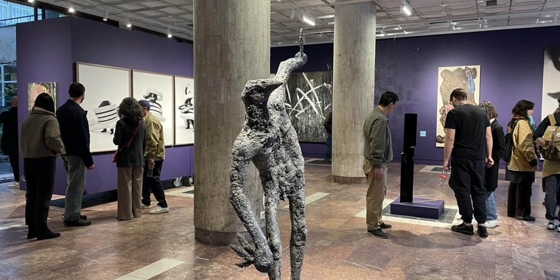 Tensiuni în ritm – Arta vizuală și mișcarea corpurilor / galerie foto Tensiuni în ritm – Arta vizuală și mișcarea corpurilor / galerie foto