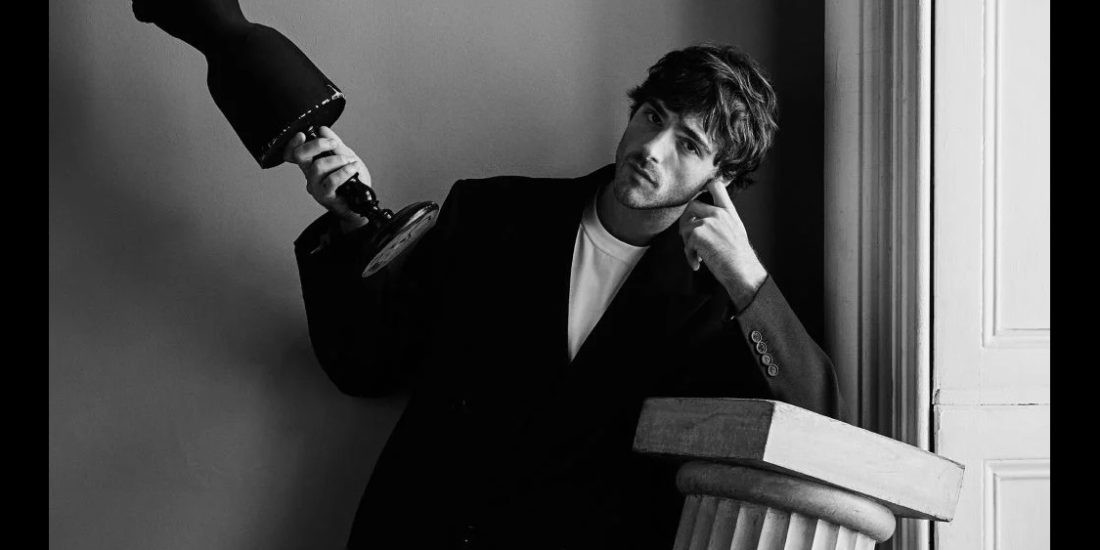 Duane Michals, de la Balthus și Setsuko la Jacob Elordi Duane Michals, de la Balthus și Setsuko la Jacob Elordi