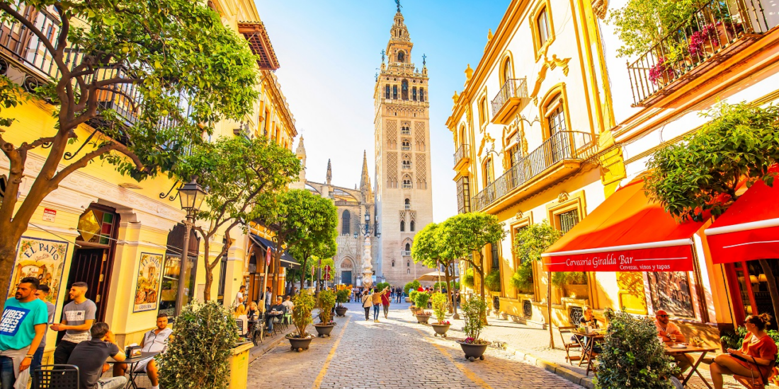 Explorator în Sevilla: 10+ experiențe și obiective turistice de vizitat Explorator în Sevilla: 10+ experiențe și obiective turistice de vizitat