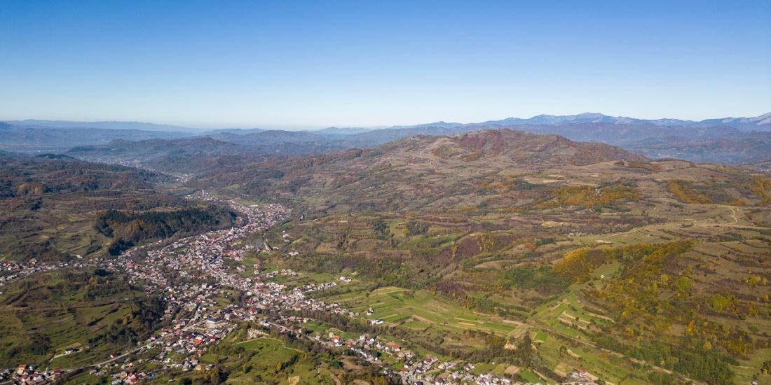 INTERVIU – Julie Crenn, din Franța la București via Maramureș: Viețile la periferie rămân complexe pentru toți artiștii INTERVIU – Julie Crenn, din Franța la București via Maramureș: Viețile la periferie rămân complexe pentru toți artiștii