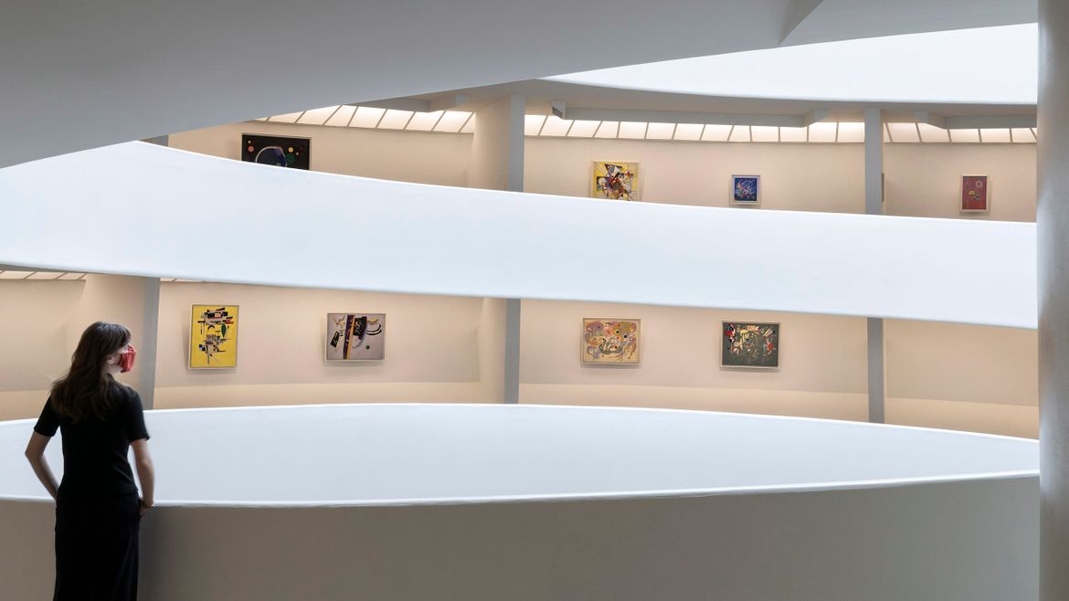 Opera lui Kandinsky – într-o prezentare inedită, la Muzeul Guggenheim