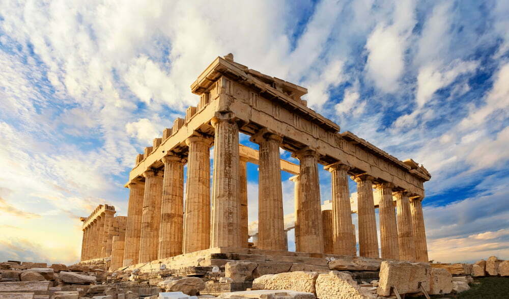 parthenon,temple,on,a,sinset.,acropolis,in,athens,,greece.,the
