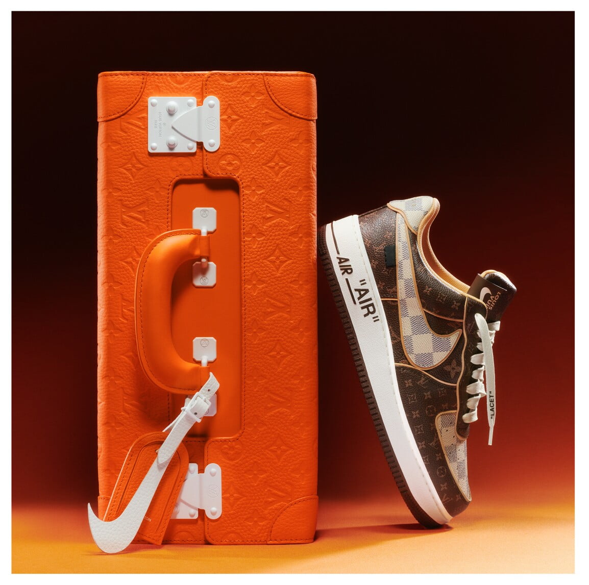 Sotheby’s scoate la licitaţie 200 de perechi de Nike “Air Force 1”, realizate în colaborare cu Louis Vuitton şi semnate de Virgil Abloh