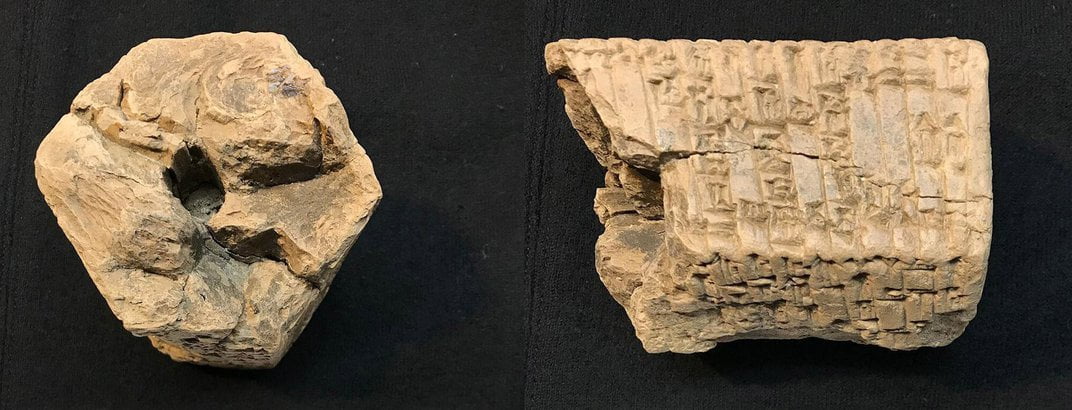 SUA au returnat Irakului o tăbliţă şi o prismă cu scriere cuneiformă, vechi de 4.000 de ani