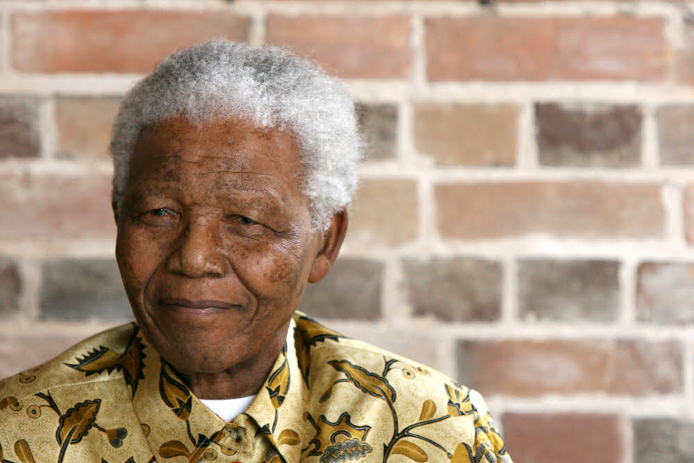 Picturi create de Nelson Mandela, inspirate de perioada sa de încarcerare, vor fi vândute în format NFT