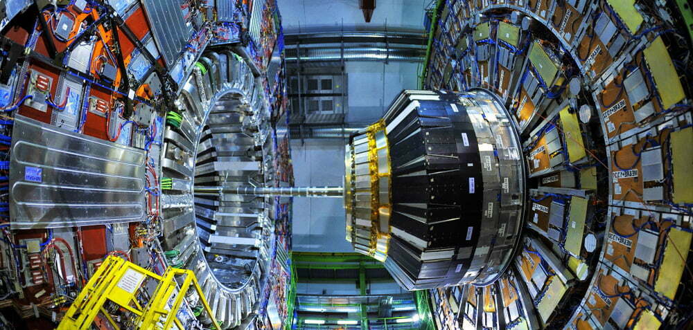 Oamenii de ştiinţă se pregătesc pentru repornirea acceleratorului de particule de la CERN, pentru a studia „materia întunecată”