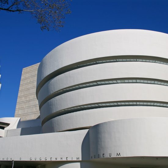 facade,of,the,guggenheim,museum,in,new,york,city
