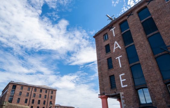 the,tate,art,gallery,albert,dock,in,liverpool,july,2020