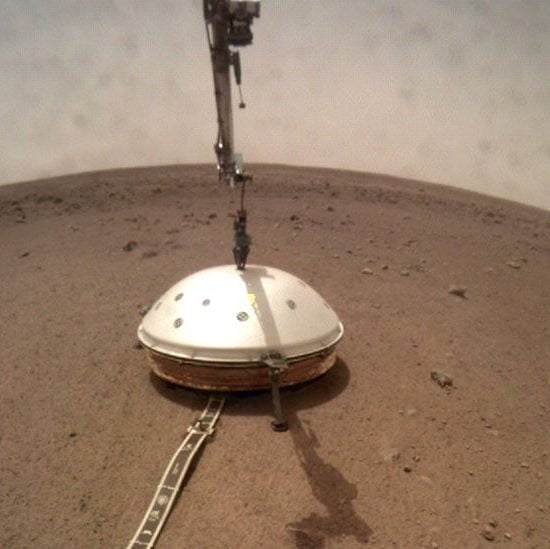 Seismometrul sondei InSight al NASA aflat pe Marte, dezactivat în curând