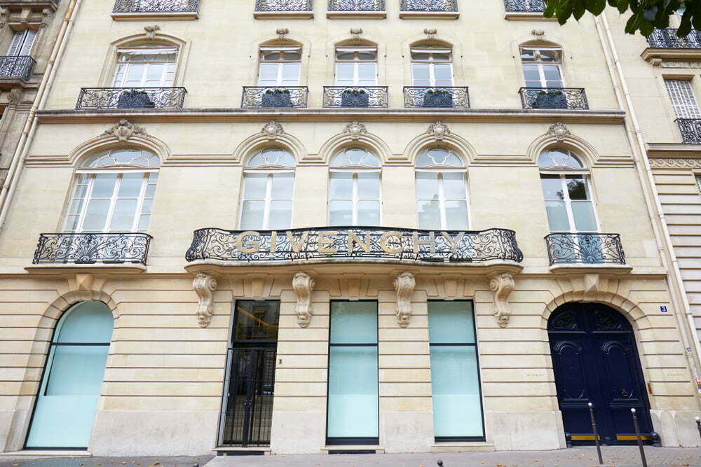 Licitaţia colecţiei lui Hubert de Givenchy, la final: peste 118 milioane de euro