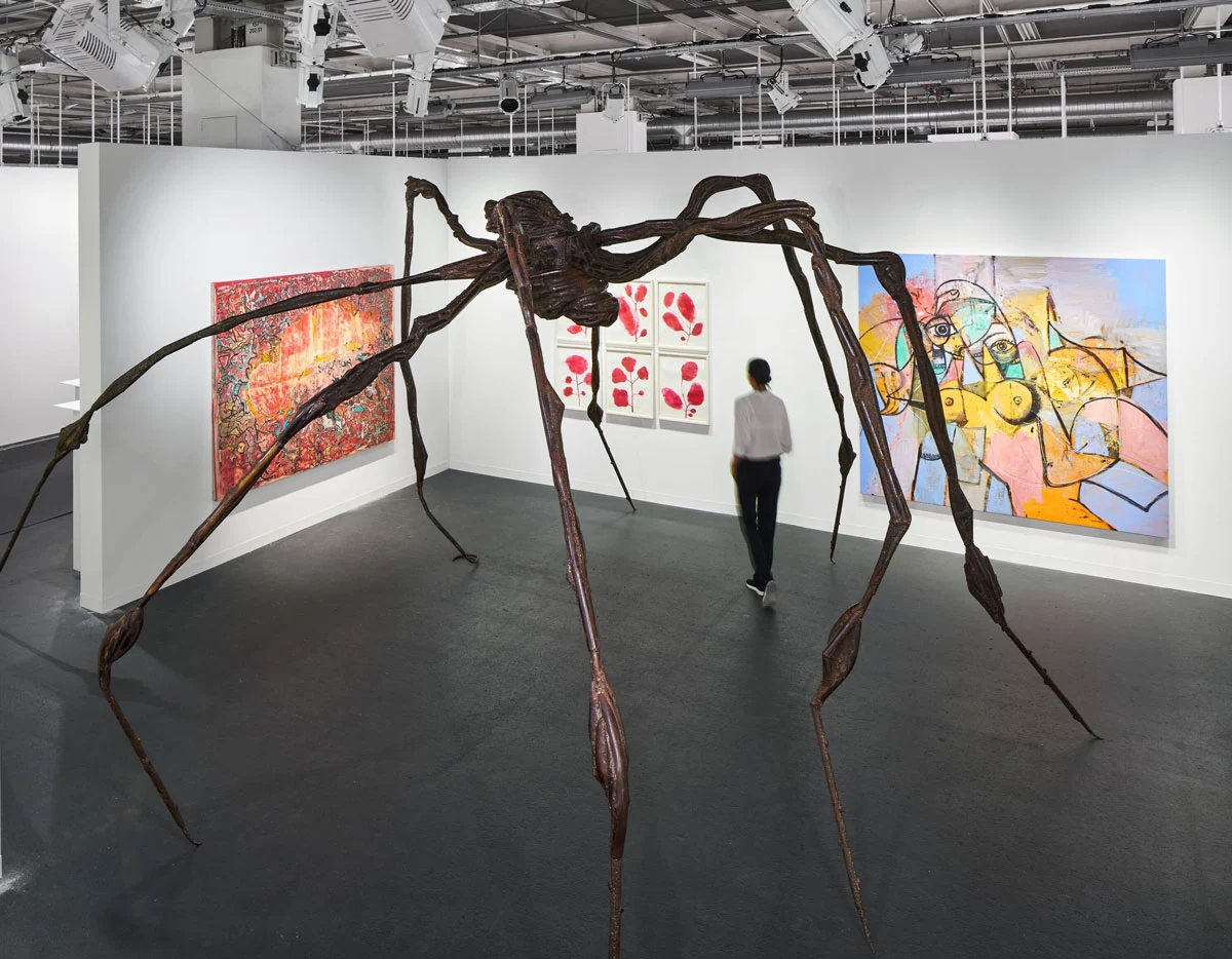 O versiune din oțel a sculpturii „Spider” create de Louise Bourgeois, vândută pentru 40 de milioane de dolari la Art Basel