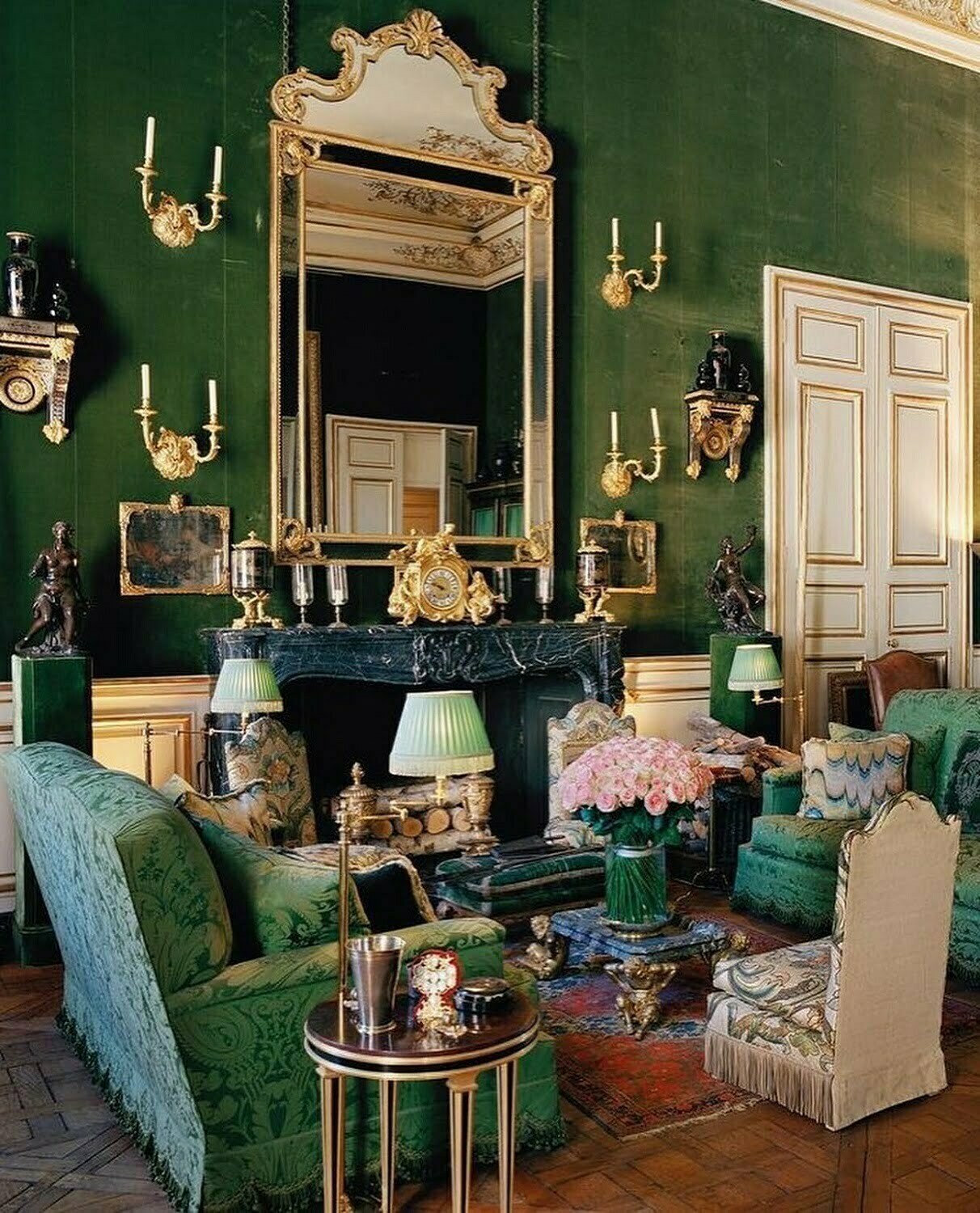 Cea mai scumpă operă din colecţia Givenchy, record de licitație pentru o lucrare din perioada suprarealistă a lui Giacometti – FOTO
