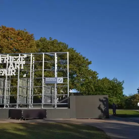 london,england,9,october,2016;,entrance,to,frieze,art,fair