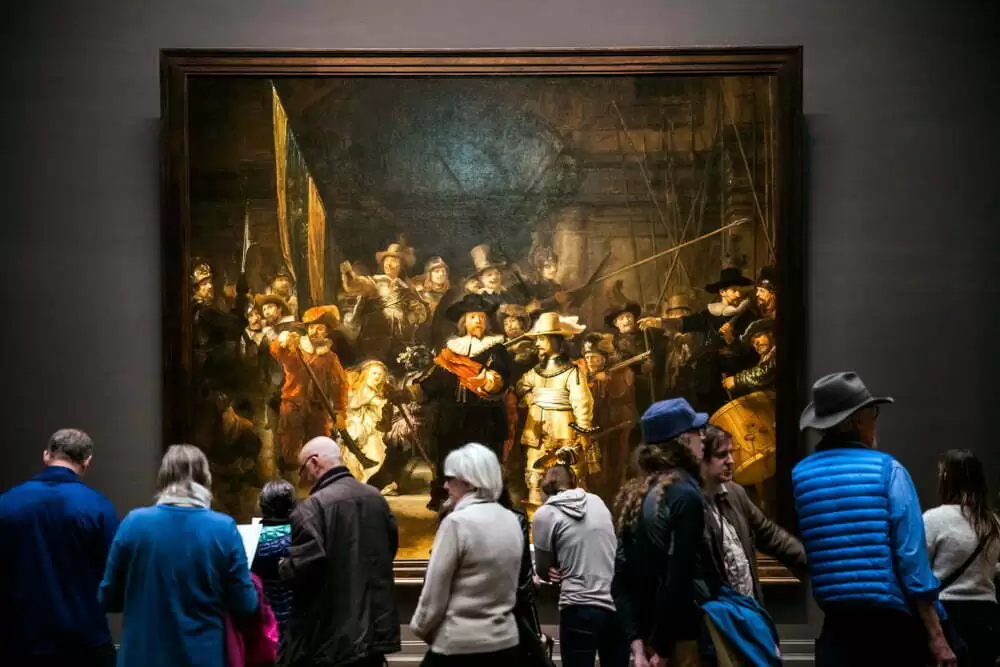 TRIVIA – Titlul tabloului „Rondul de noapte” de Rembrandt nu corespunde scenei