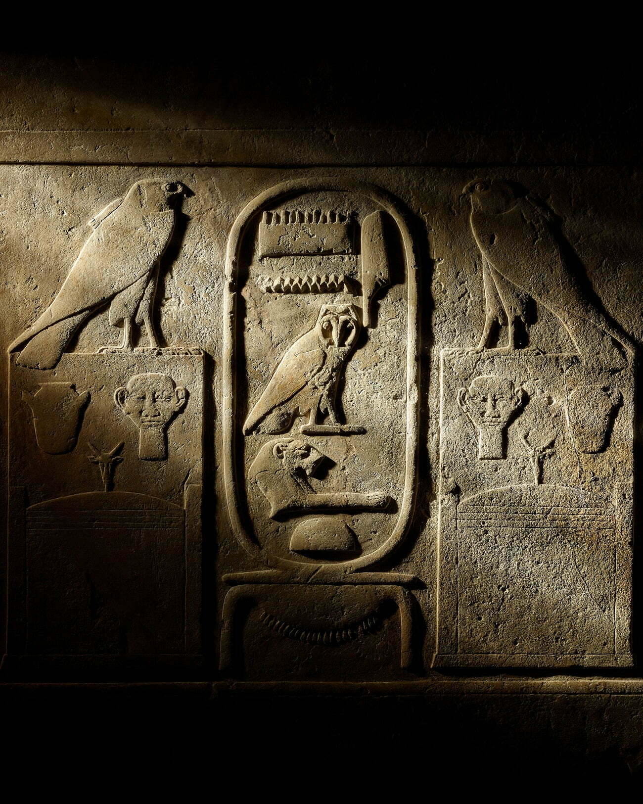 British Museum marchează printr-o expoziție 200 de ani de la descifrarea hieroglifelor egiptene