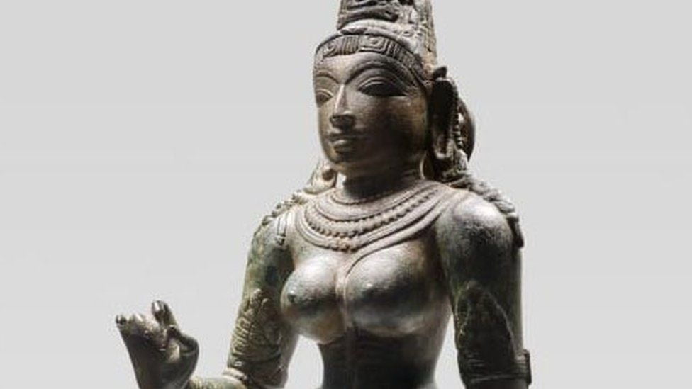 Poliţia din tamil nadu, Statuia zeiţei Parvati, Curatorial