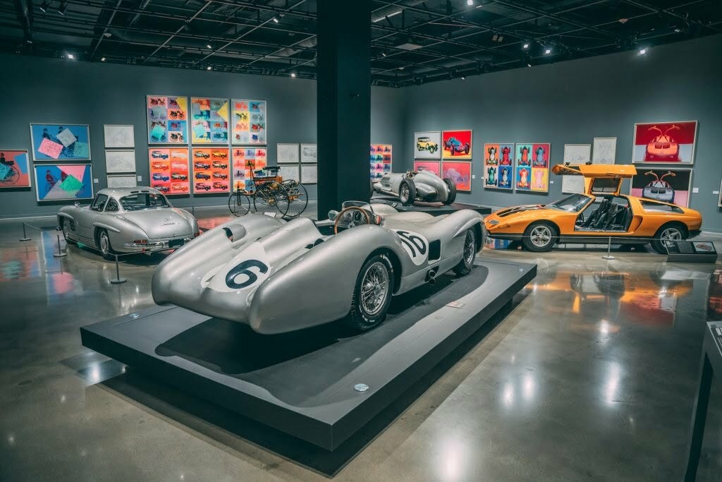 andy warhol cars expozitie