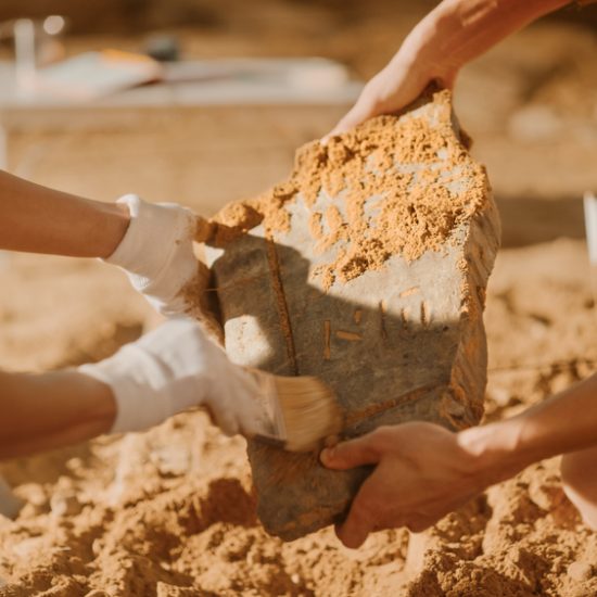 O echipă de arheologi cehi a descoperit ruine vechi de 7 milenii