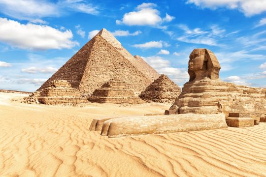 view,on,the,great,sphinx,and,the,pyramids,in,giza