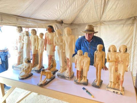 zahi hawass