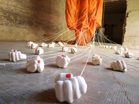 instalatie anetta mona chișa și lucia tkáčová