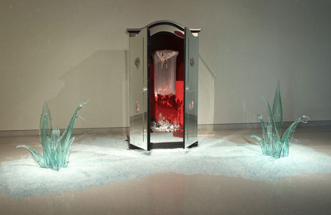 transparent migrations, 2001, photo michael karibian, the museum of fine arts, houston