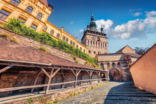 bright,morning,view,of,famous,medieval,fortified,city,and,the