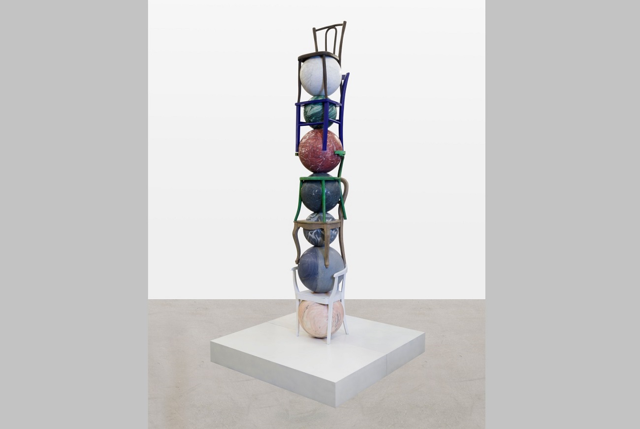 alicja kwade, l'ordre des mondes (totem), pace gallery