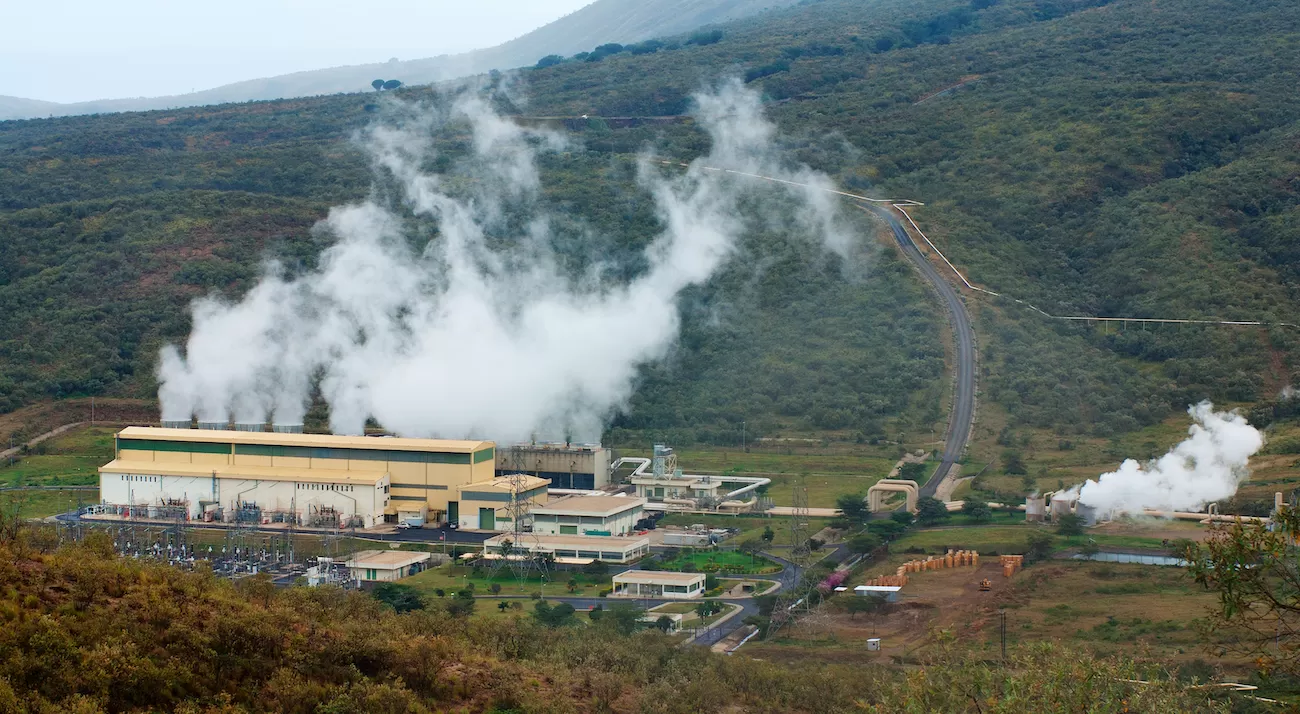 Olkaria-II-centrala-geotermica-din-Kenya-sursa-foto-Shutterstock-curatorial.ro