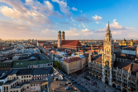 aerial,view,of,munich, ,marienplatz,,neues,rathaus,and,frauenkirche