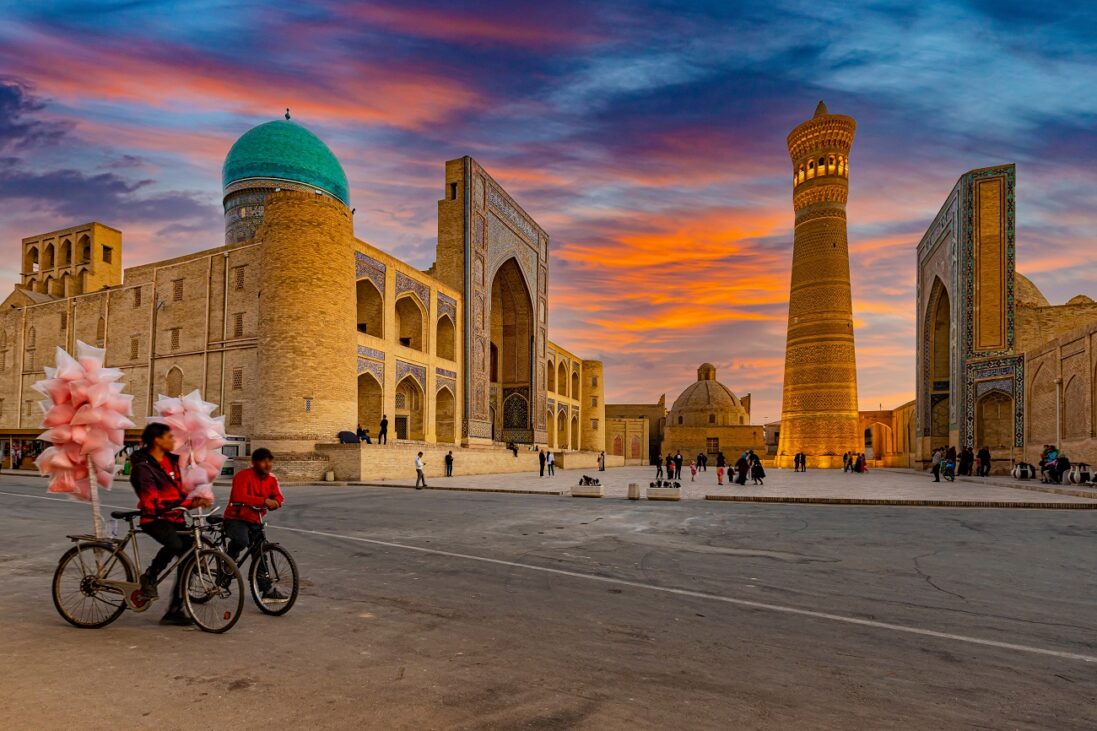 bukhara,,the,historical,city,of,uzbekistan,translation:,may,god's,blessings