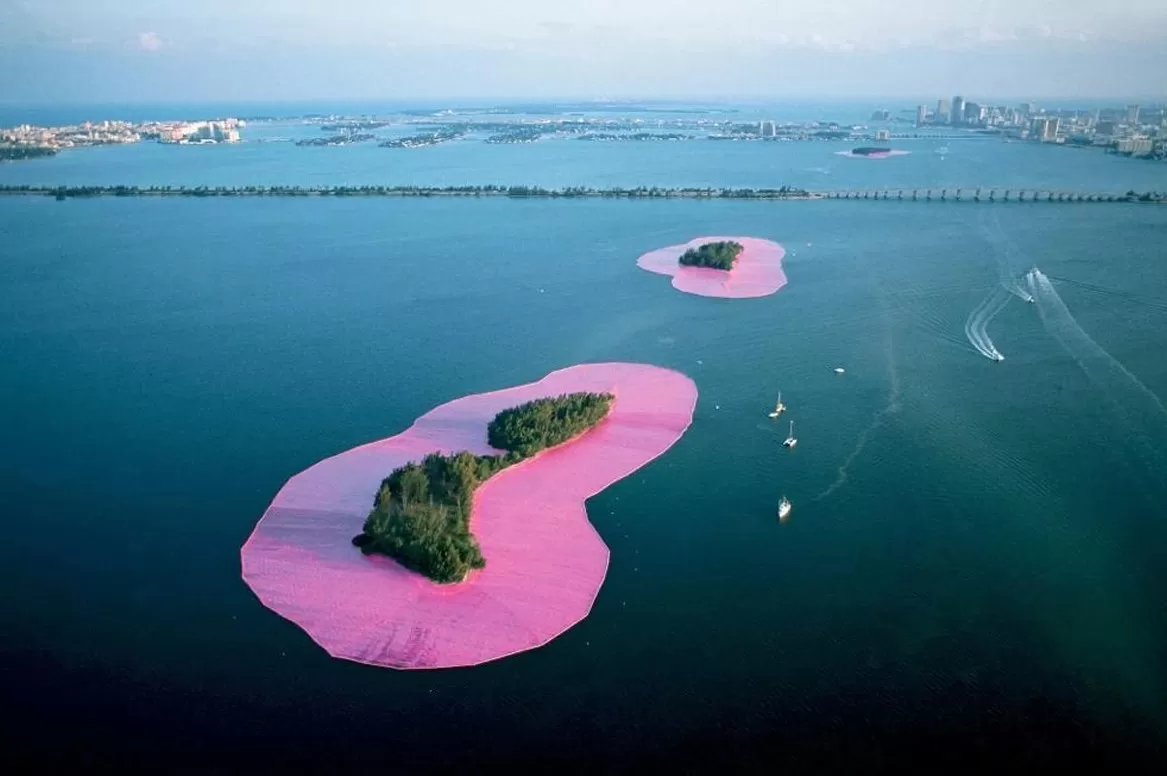 surrounded islands, christo et jeanne claude