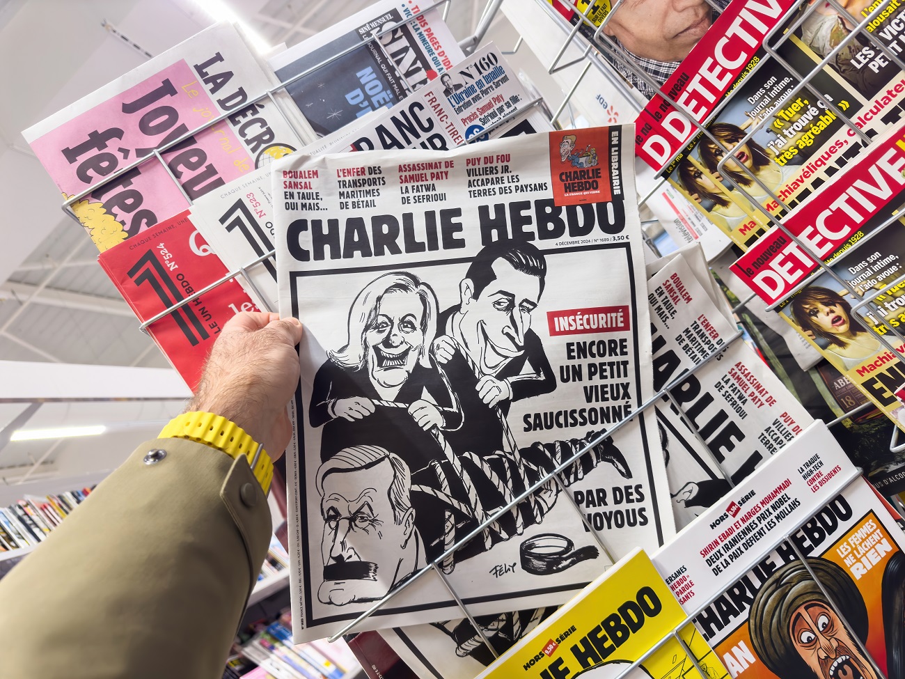 paris,,france, ,dec,5,,2024:,charlie,hebdo,bold,cover