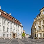 main,square,(piata,mare),in,sibiu,,transylvania,,romania,,brukenthal,palace