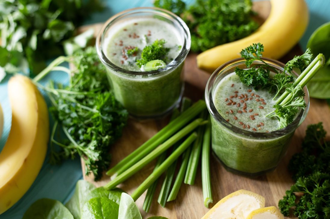 healthy,breakfast, ,parsley,,celery,,apple,and,banana,smoothie.,raw