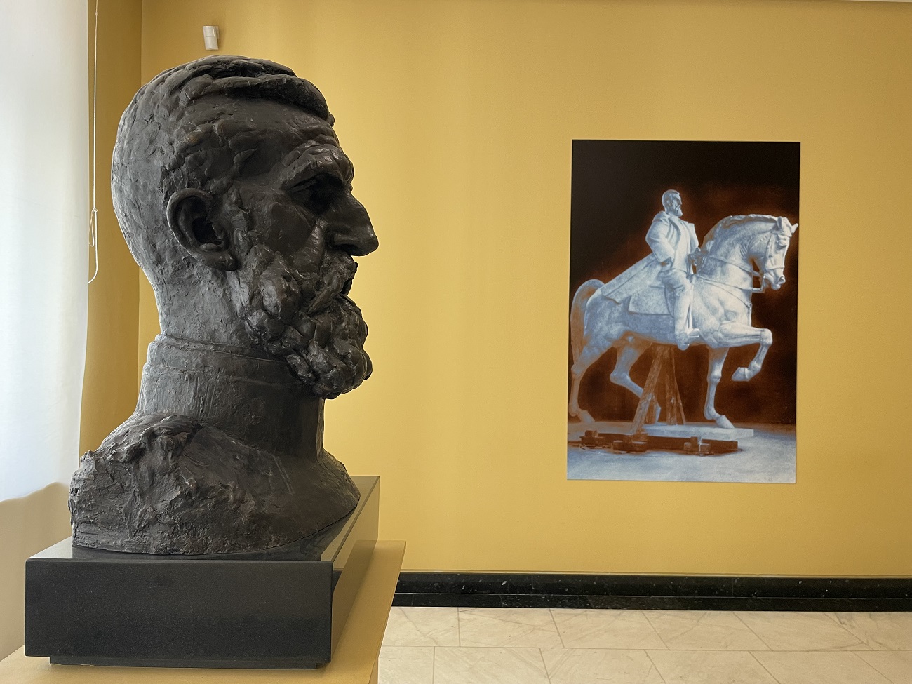 carol i, de ivan mestrovic, mnar, curatorial