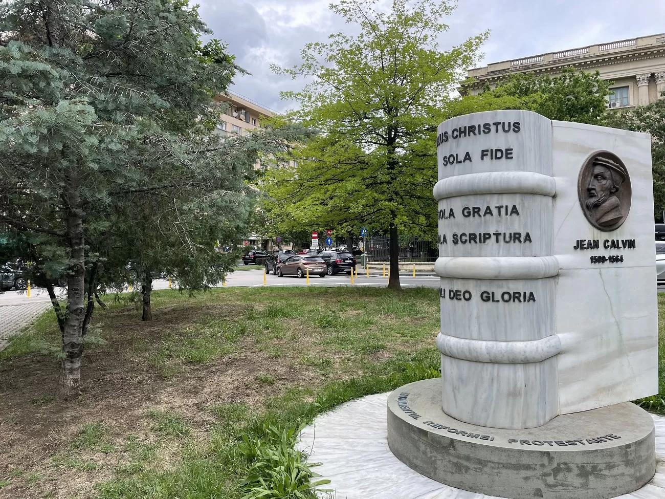 monumentul reformei protestante, calvin, curatorial