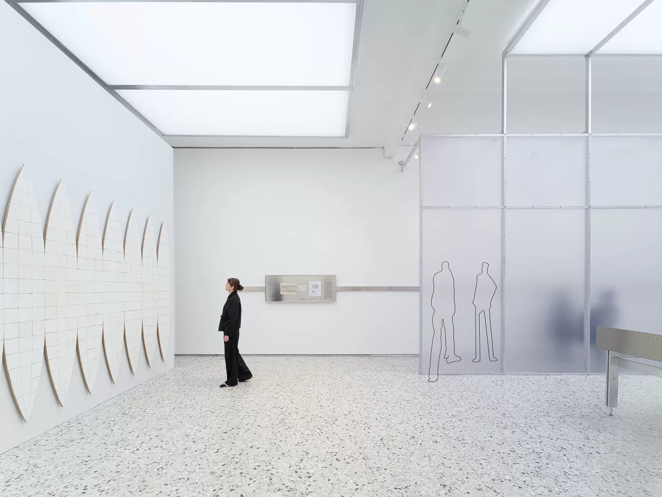 pavilionul romaniei giardini della biennale, human scale
