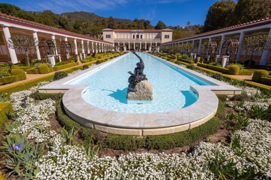 los,angeles,,usa,,9,mar,2023:,the,getty,villa,courtyard,
