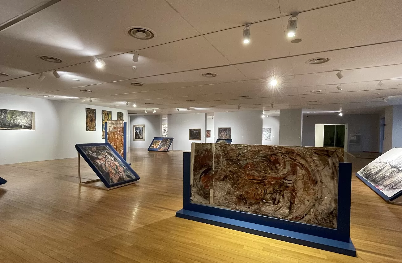 valentin scarlatescu, mnac 1, curatorial