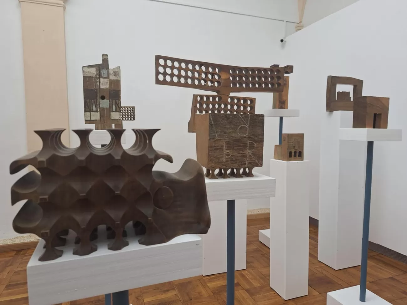 2ovidiu maitec sculptura 100, curatorial