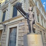 eva, virgil scripcariu, curatorial1