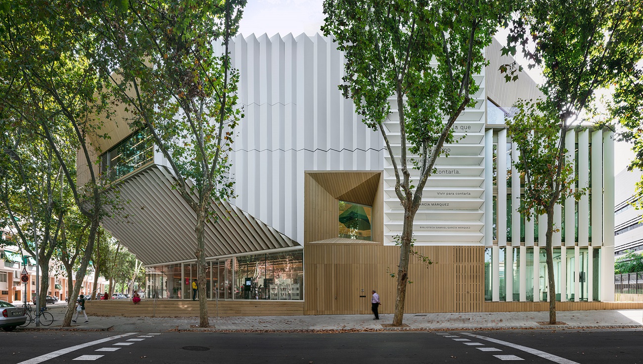 foto jesús granada, gabriel garcía márquez library