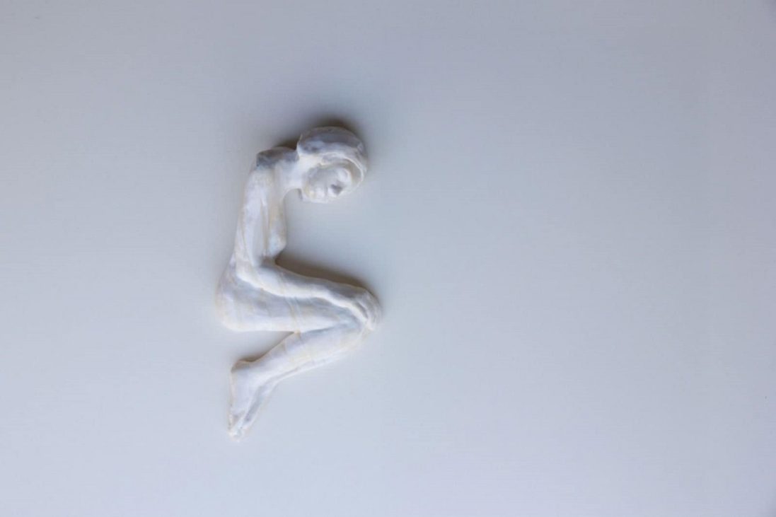 anca boeriu, “frumusețea gestului tău”, ceramică, 2025