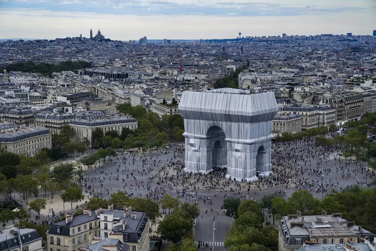 l'arc de triomphe, wrapped, christo et jeanne claude, 1961, foto wolfgang volz