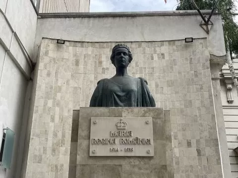 maria regina romaniei, oscar han, curatorial