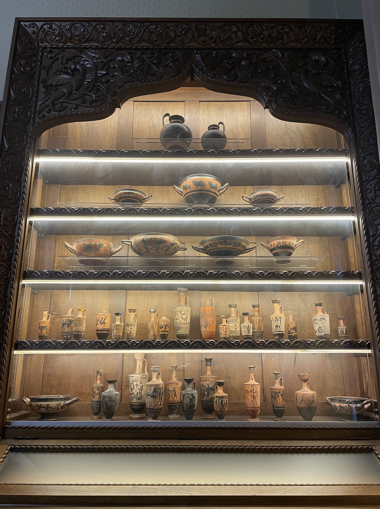 muzeul george severeanu, ceramică, curatorial