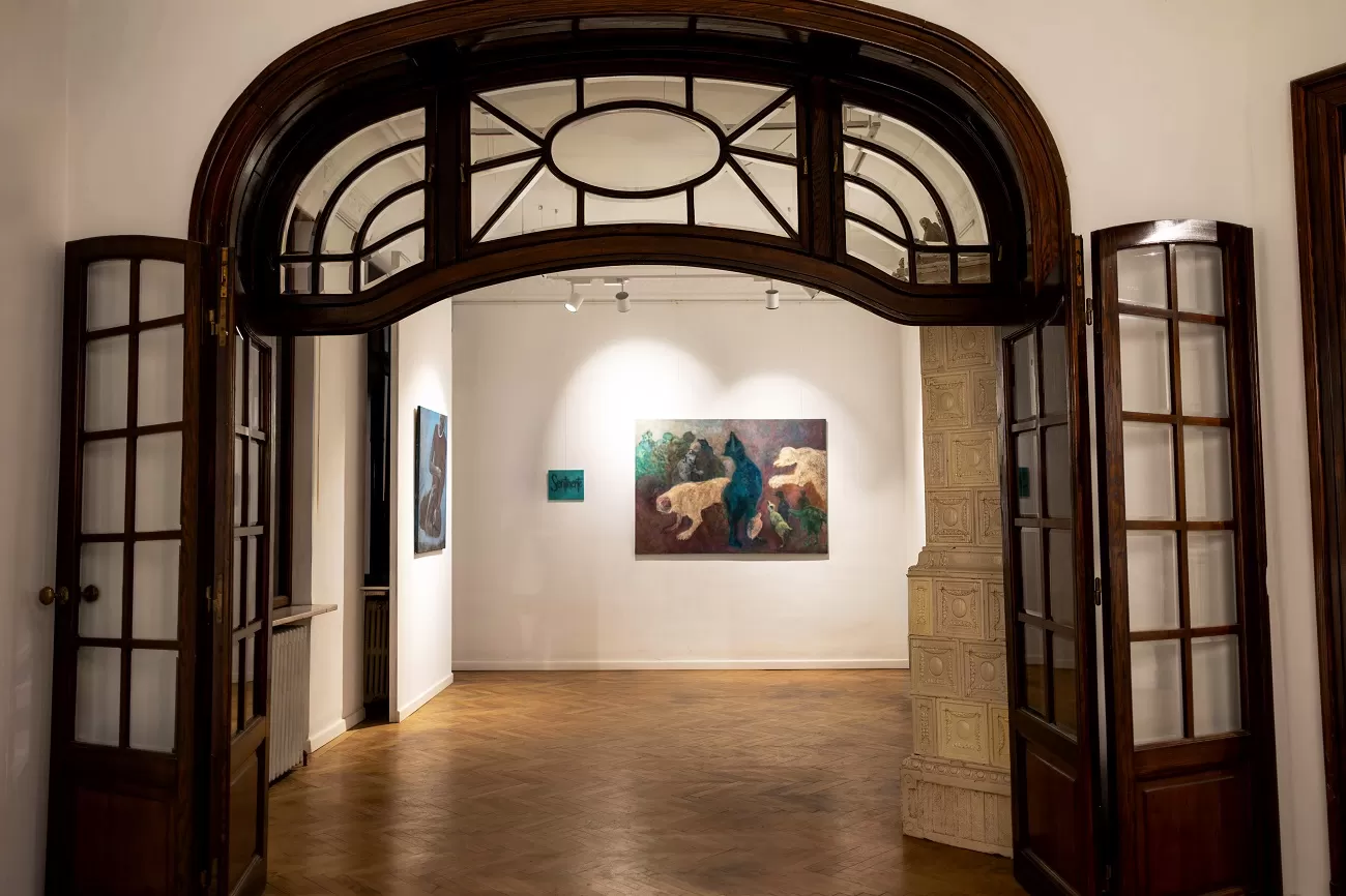 2 crize, scemtovici benoowitz, curatorial