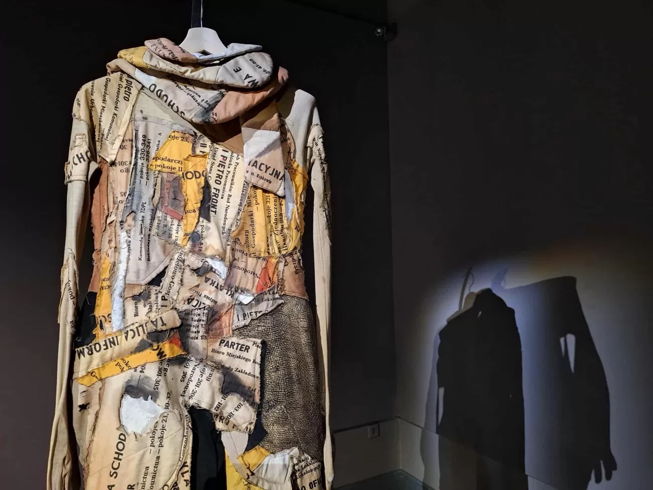 costum2, tadeusz kantor, mnac, curatorial