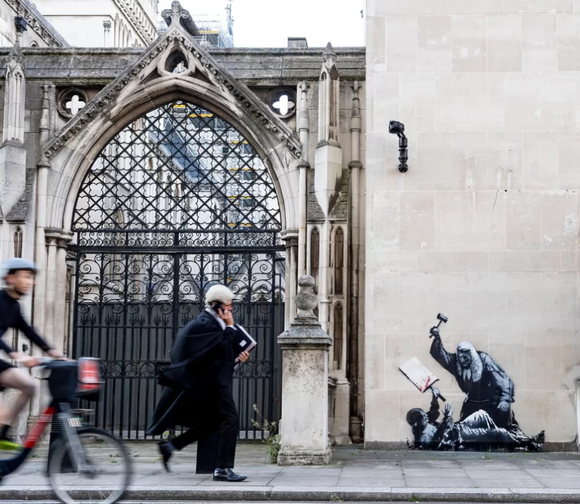 banksy, judecator, protest